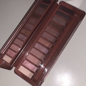 URBAN DECAY NAKED 3